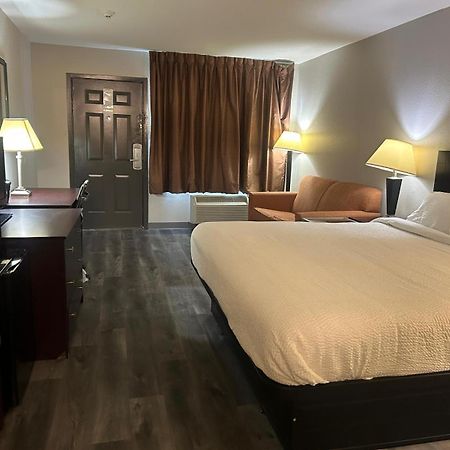 Travelodge By Wyndham Natchitoches Esterno foto